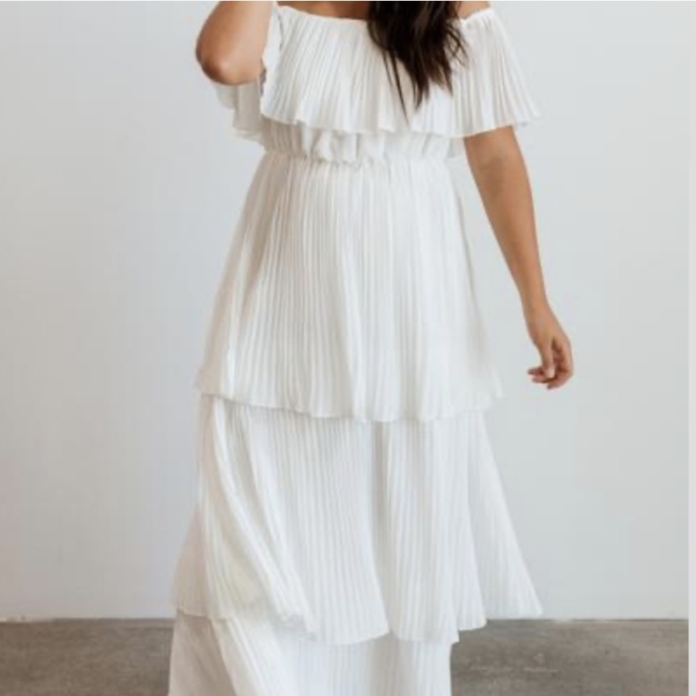 Baltic Born Leslie White Tiered/Pleated Maxi Dress XL